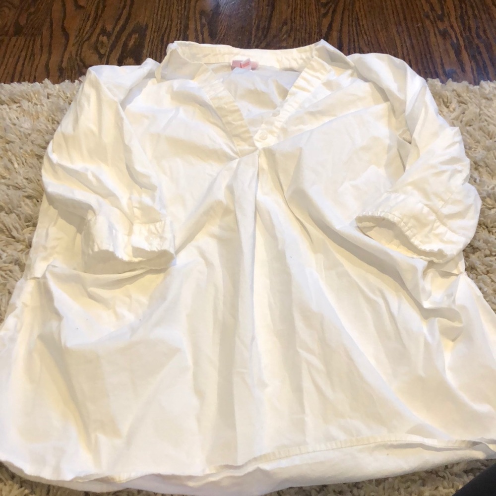 White collared tunic